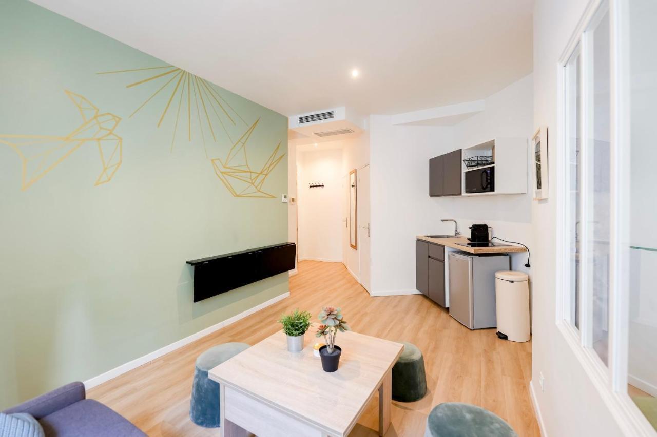 Green Apartment Near Montmartre And Opera Paříž Exteriér fotografie