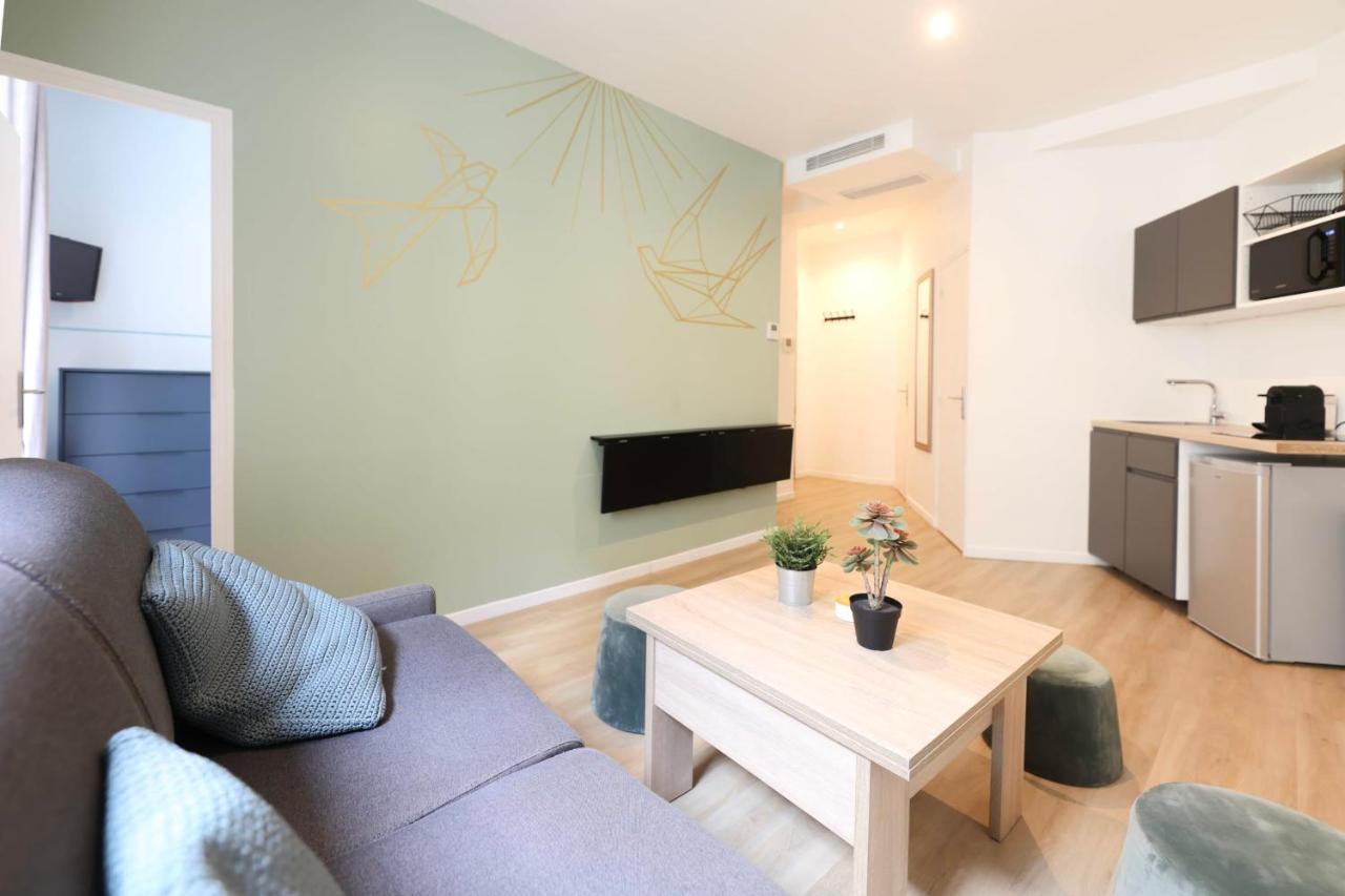 Green Apartment Near Montmartre And Opera Paříž Exteriér fotografie